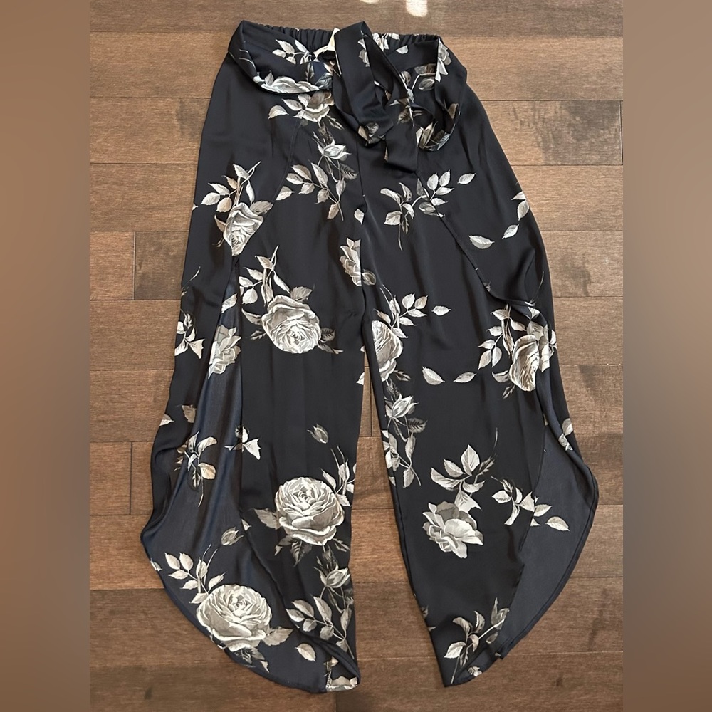 Lock & Key Split Pants